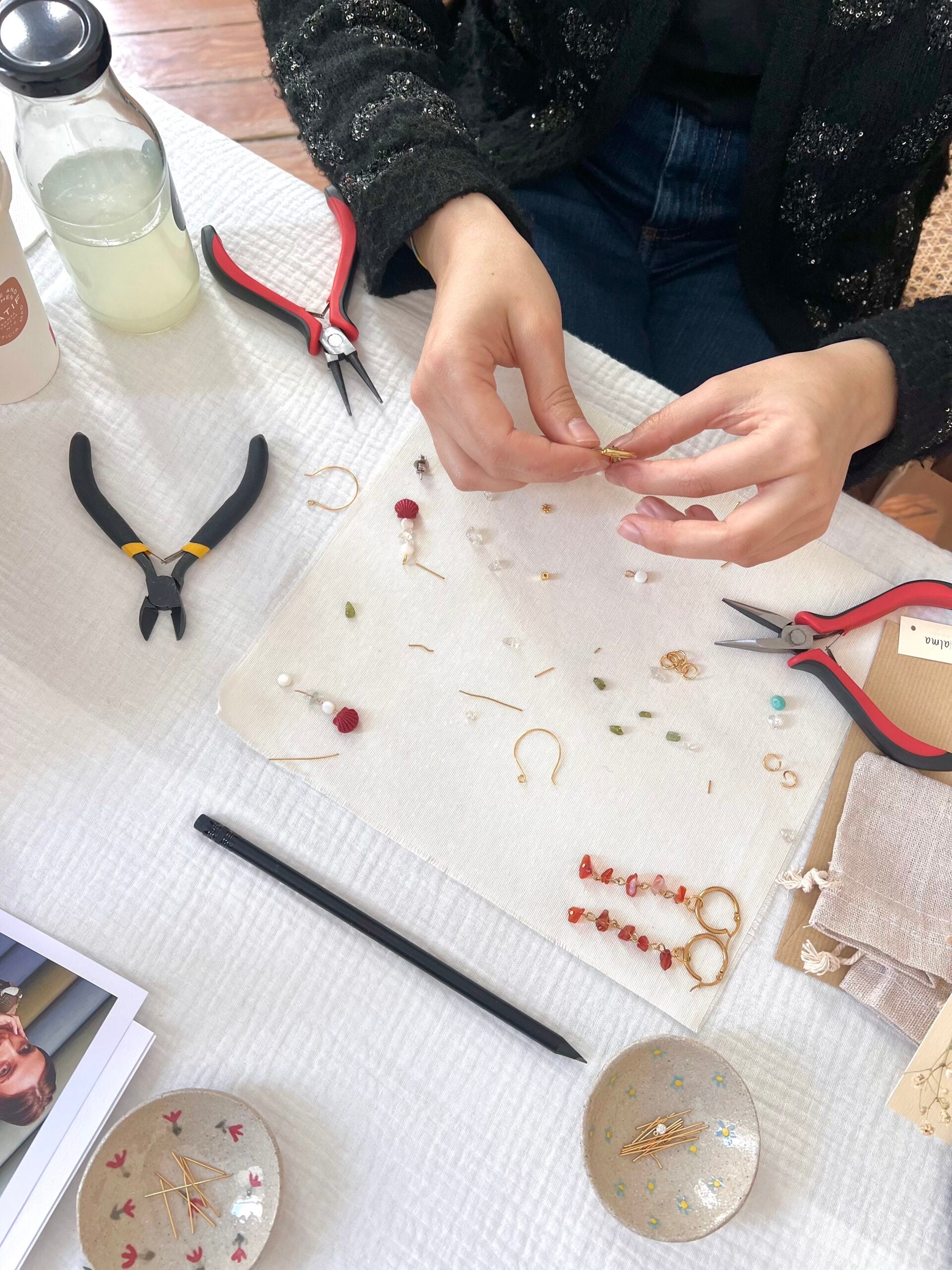 Talleres de joyas para despedidas, cumpleaños, eventos