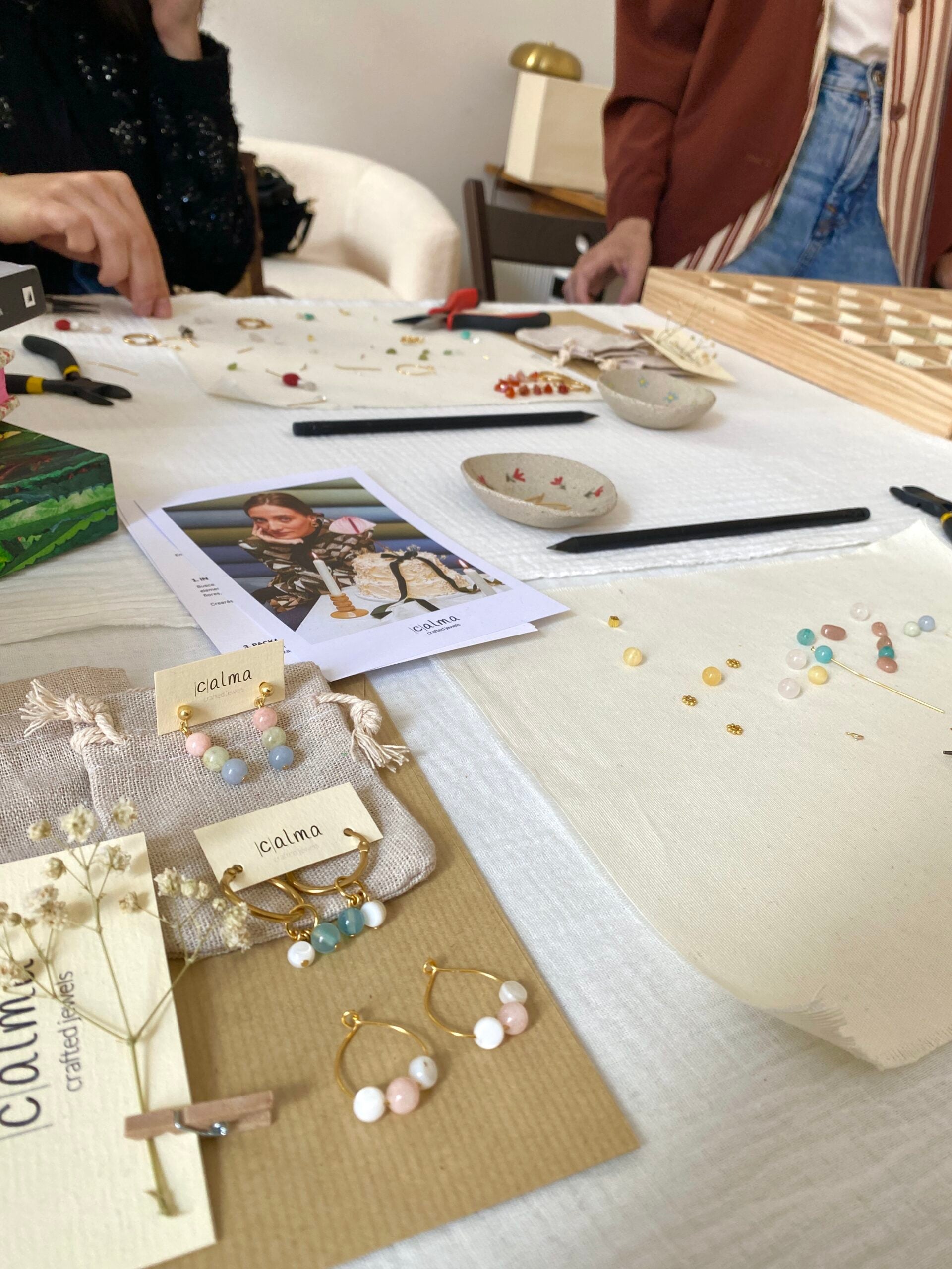Talleres de joyas para despedidas, cumpleaños, eventos